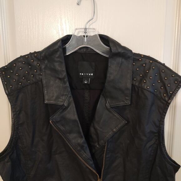 Trouve Black Faux Leather Accent Studded Zip Up Vest Women’s Size L - Picture 2 of 12